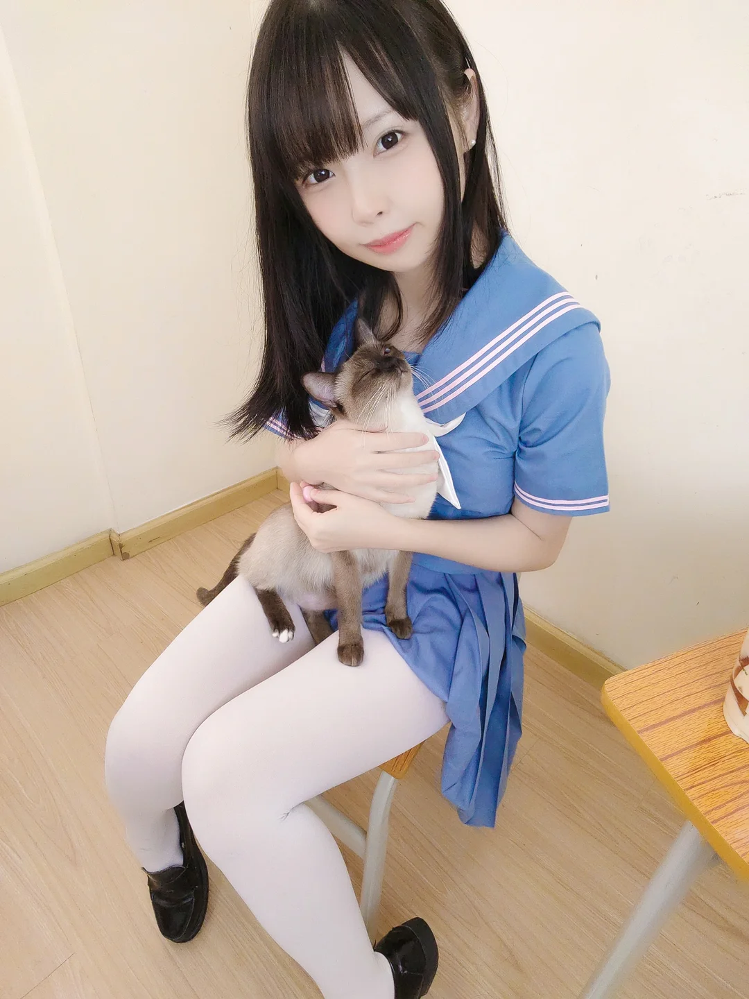 十万珍吱伏特 - 撸猫日记 [102P,1V-305MB] tg@simisebaisi 【丝足阁】076.webp